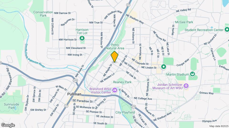 415 NE Oak St Map and Location Details