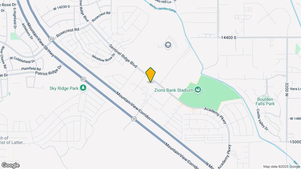 Gorgeous Townhomes in The Boulders! Map and Location Details