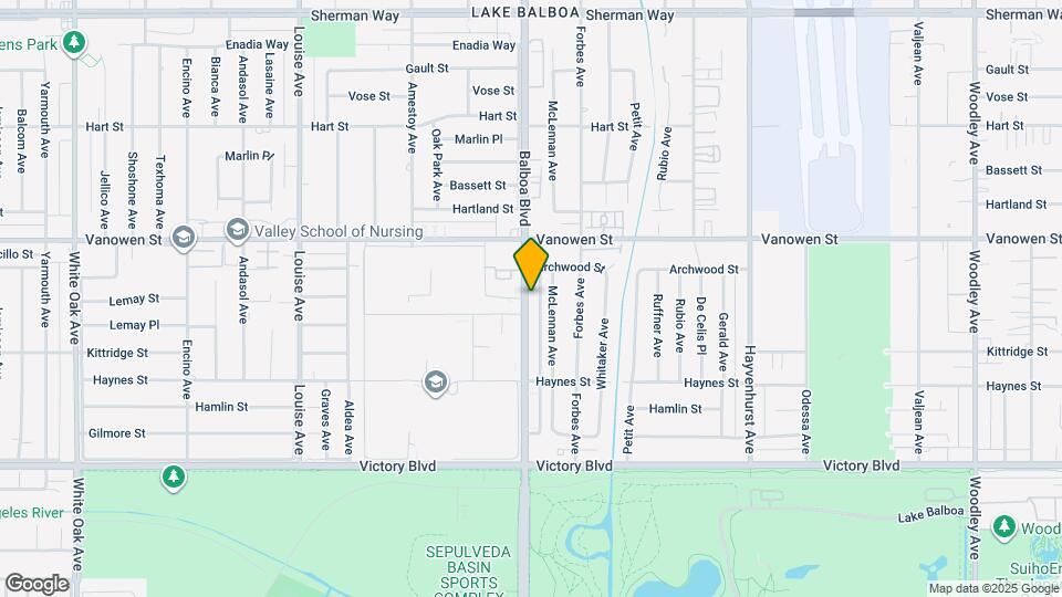 6702 Balboa Blvd Map and Location Details