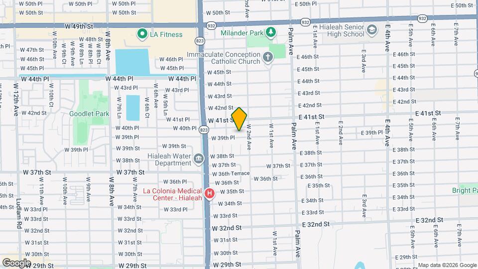 233 W 39th Pl Map and Location Details