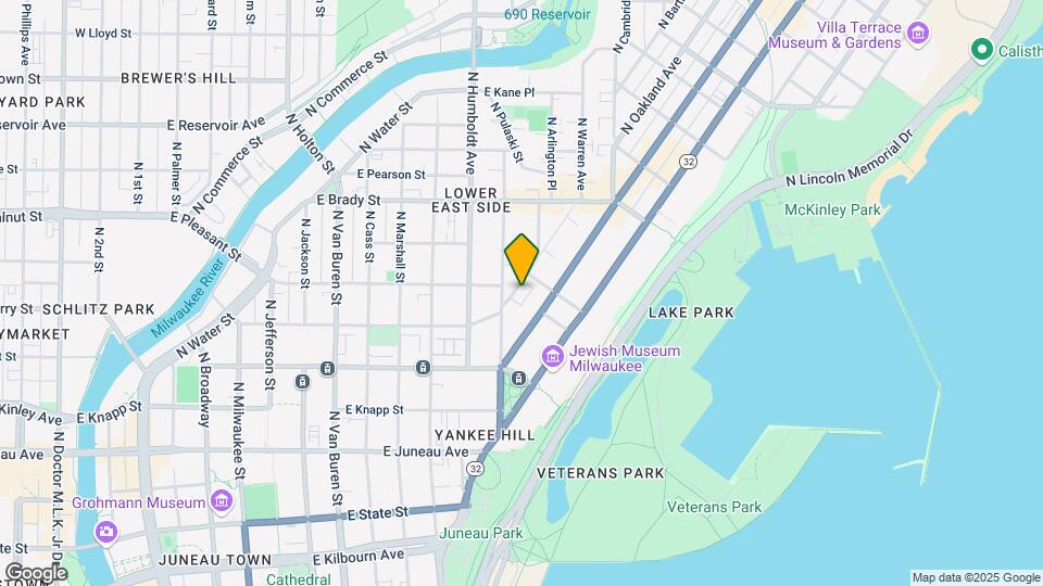 1550 N Warren Ave, Unit 105 Map and Location Details