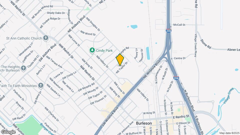 233 NE Taylor St Map and Location Details