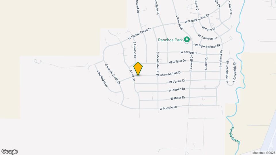 941 W Chamberlain Dr Map and Location Details