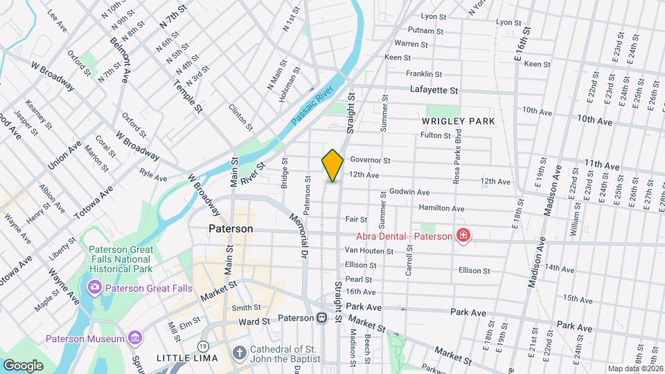 Acorn Straight Apartments Map and Location Details