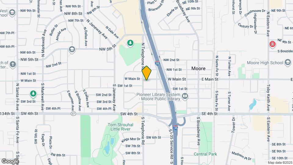 530 W Main St Map and Location Details