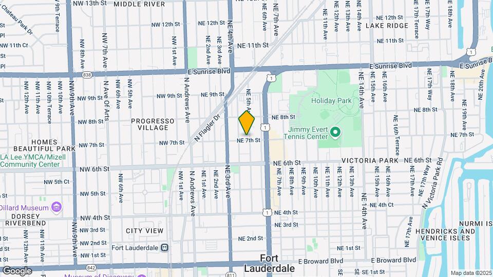 411 NE 7th St Map and Location Details