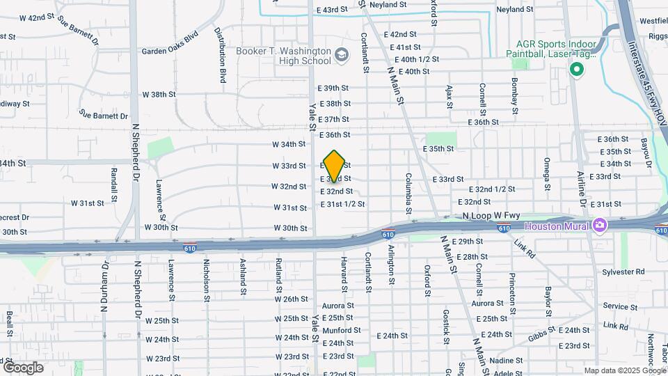 113 E 32nd St Map and Location Details