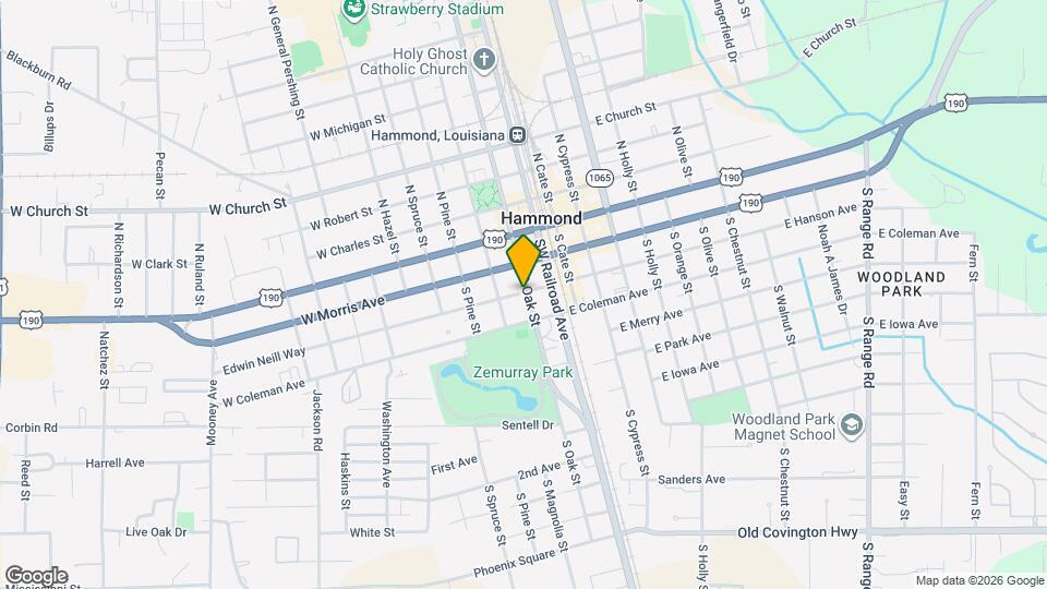 306 S Oak St Map and Location Details