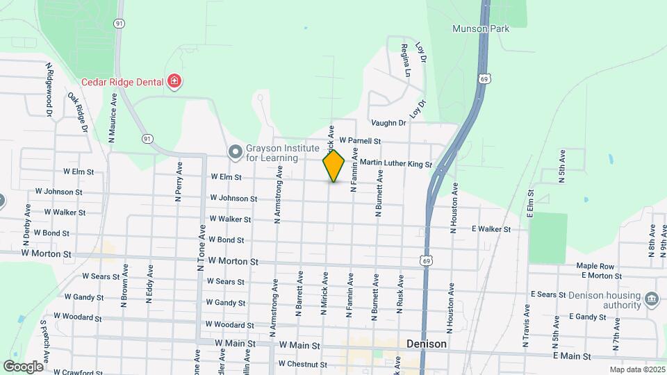 526 W Elm St Map and Location Details