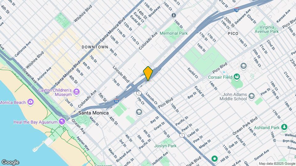 1743 9th St Map and Location Details