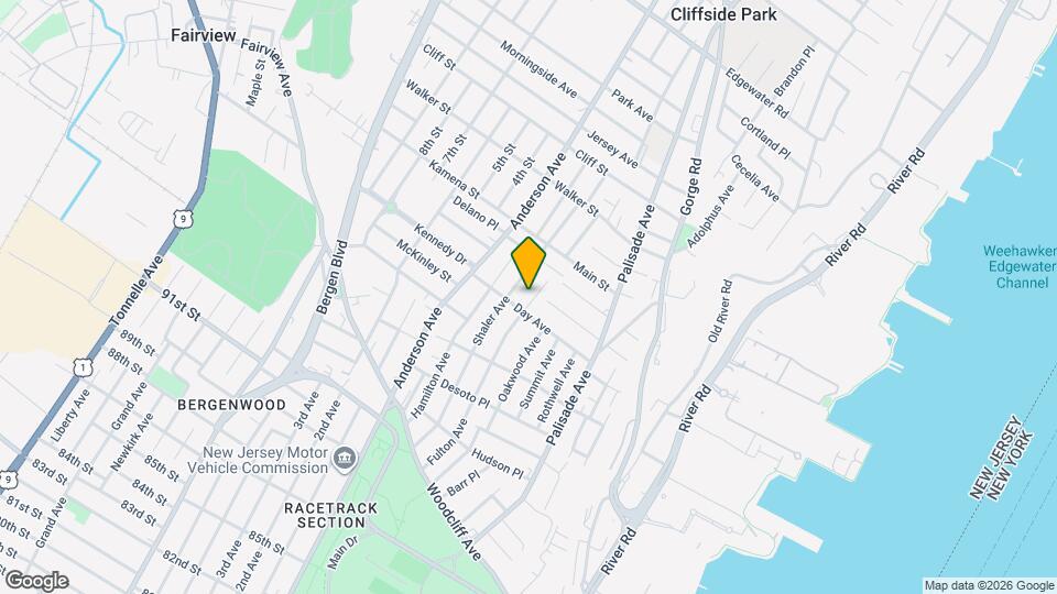 169 Fulton Ave, Unit 1 -first floor -private entrance Map and Location Details