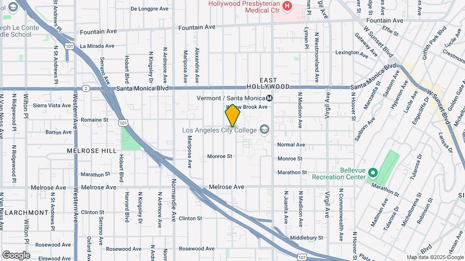 867 N Heliotrope Dr Mapa y Detalles de la Ubicación