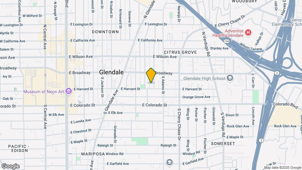 135 S Belmont St Mapa y Detalles de la Ubicación