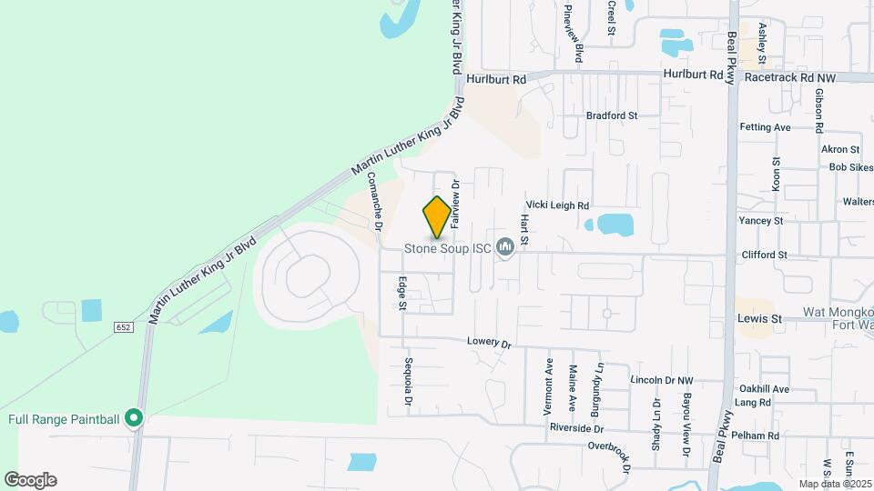 879 Fairview Dr Map and Location Details