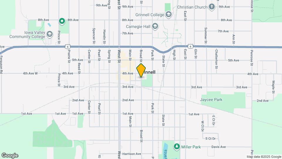 823 Broad St Rentals in Grinnell, IA