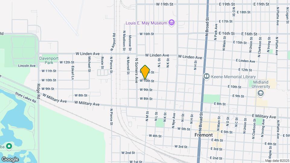 827 W 10th St Map and Location Details