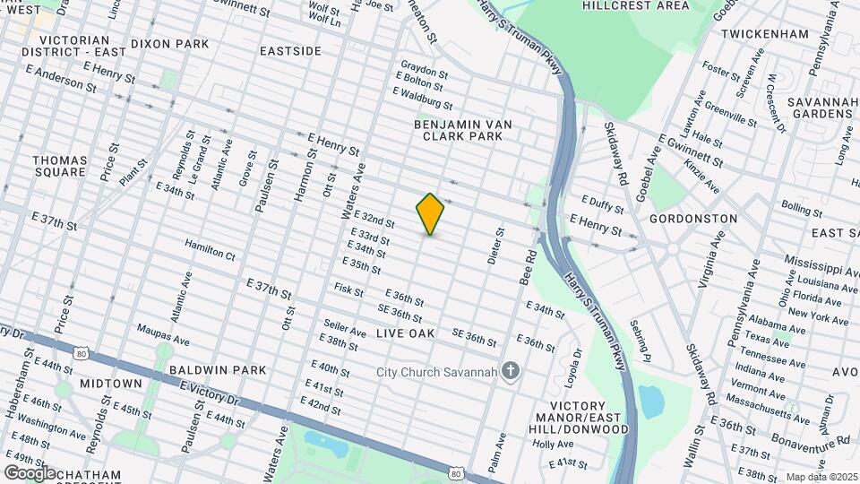 1305 E 32nd St Map and Location Details