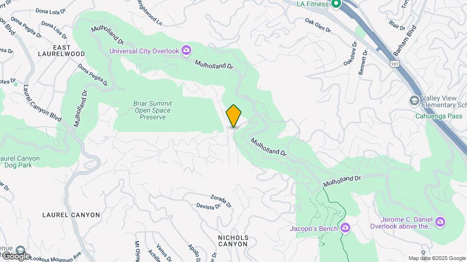 2903 Nichols Canyon Rd Map and Location Details