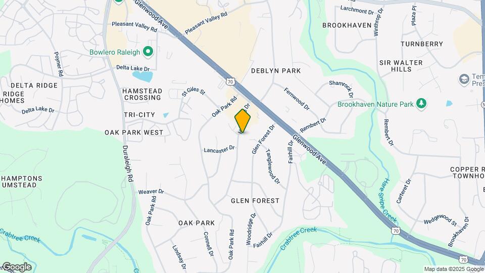 5104 Hollyridge Dr Map and Location Details