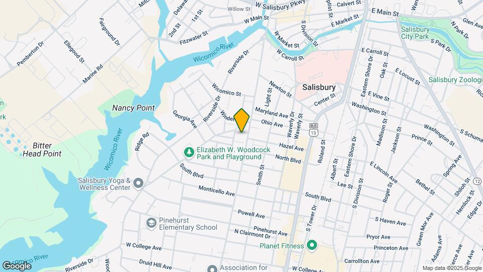 713 Camden Ave Mapa y Detalles de la Ubicación