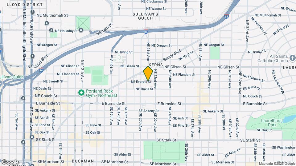 2100 NE Everett St Map and Location Details