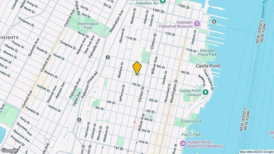 Gotham Grand Mapa y Detalles de la Ubicación