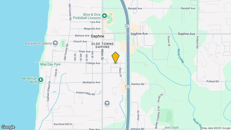 905 Bonita Ave Map and Location Details