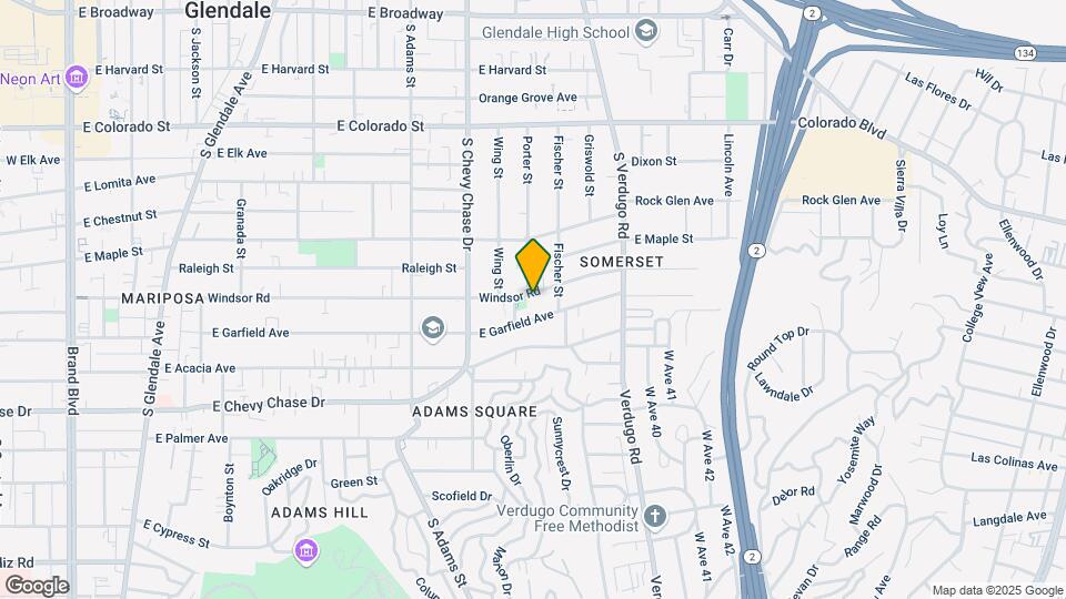 1316 E Windsor Rd Mapa y Detalles de la Ubicación