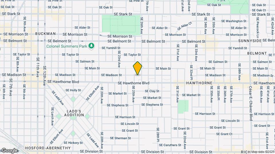 2520 SE Madison St Mapa y Detalles de la Ubicación