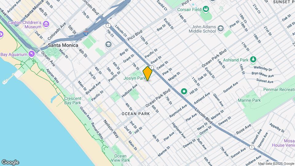 2438 7th St Mapa y Detalles de la Ubicación