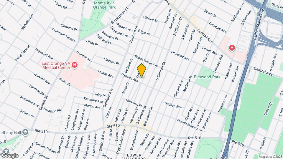 469 Halsted St Map and Location Details