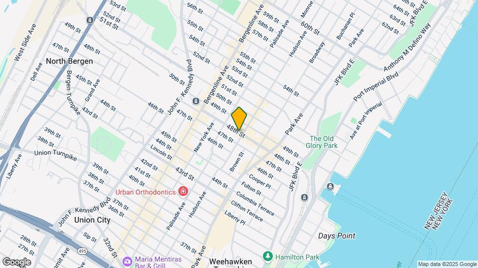 211 48th St, Unit B3 Map and Location Details