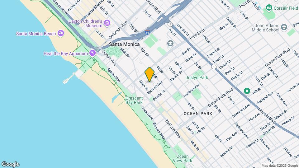 220 Bay St Mapa y Detalles de la Ubicación