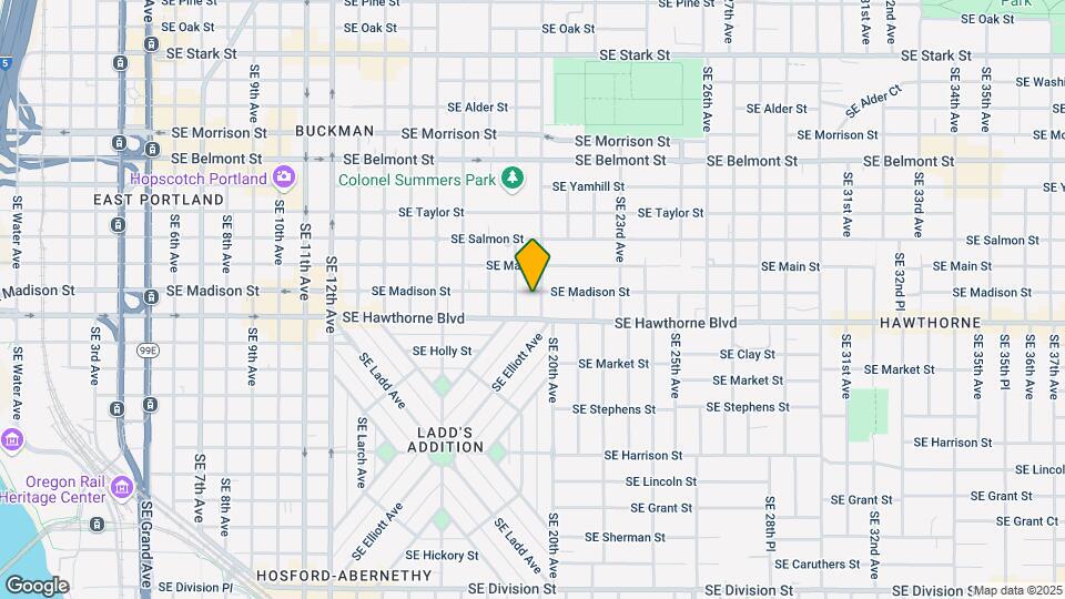 1932 SE Madison St Map and Location Details