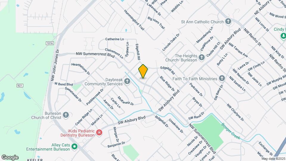 924 NW Summercrest Blvd Map and Location Details