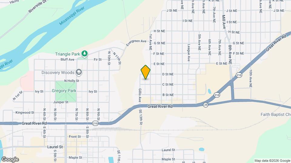 305 1st Ave NE Map and Location Details