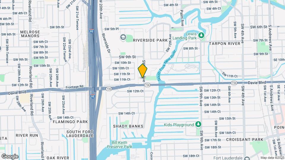 1121 SW 15th Ave Map and Location Details