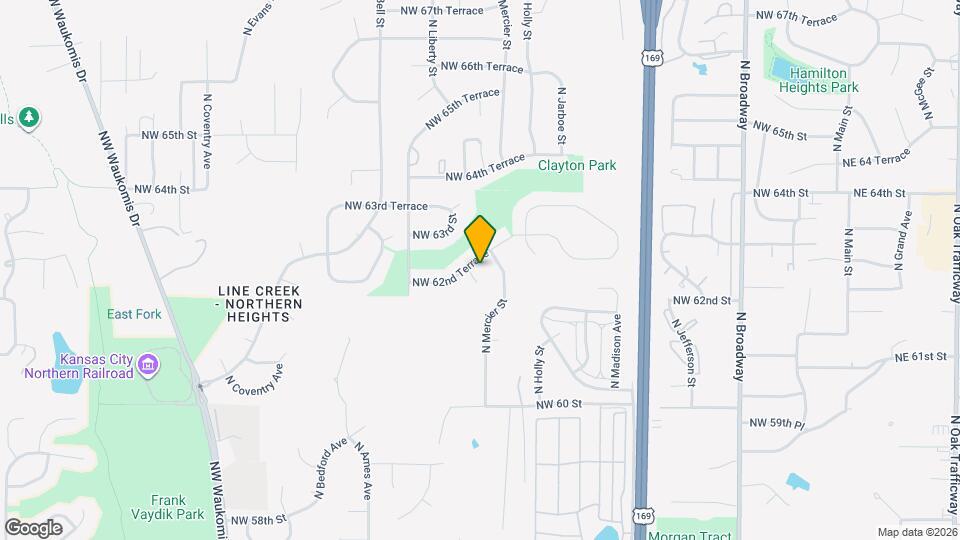 6235 N Hickory Ct Map and Location Details