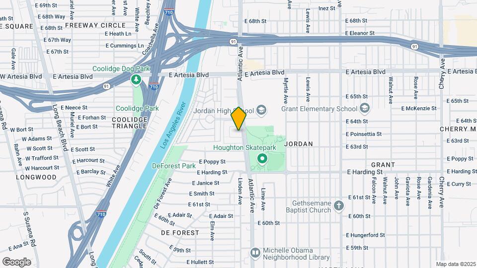 555 E Adams St Map and Location Details