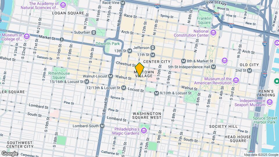 1121 Walnut St, Unit 2R Map and Location Details