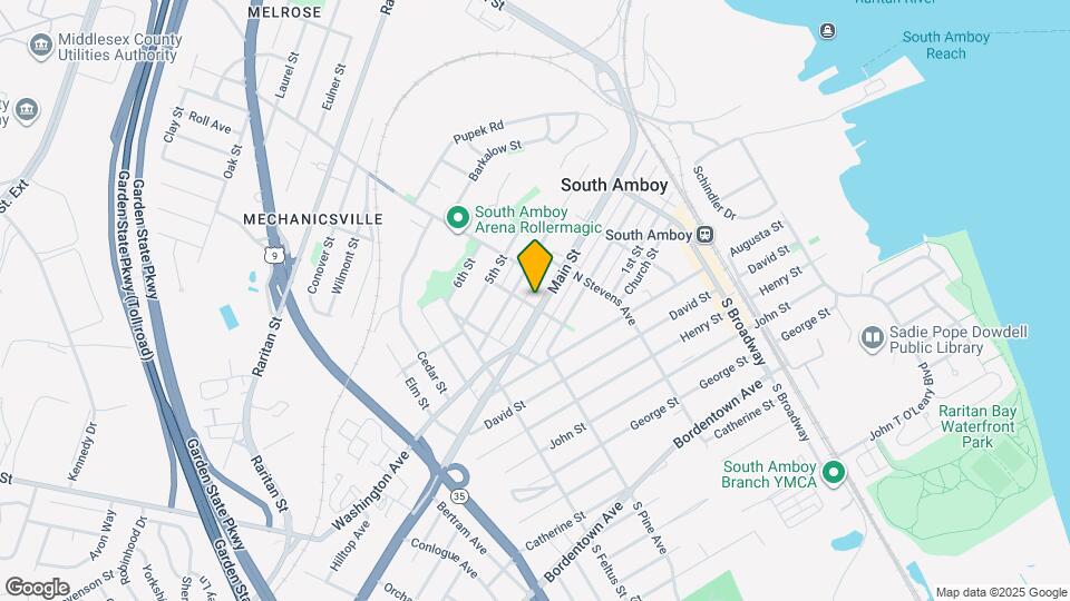 324 Main St Map and Location Details