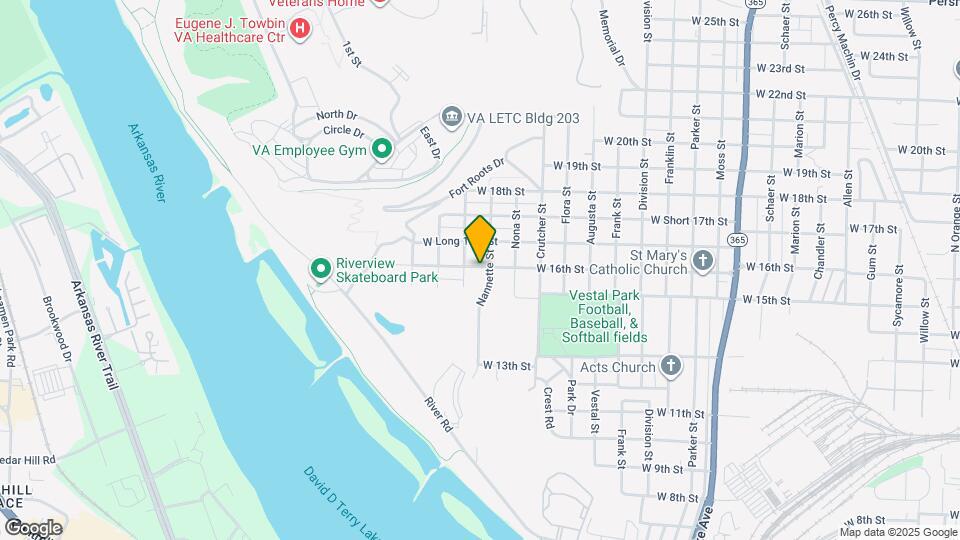 2108 W 16th St Map and Location Details