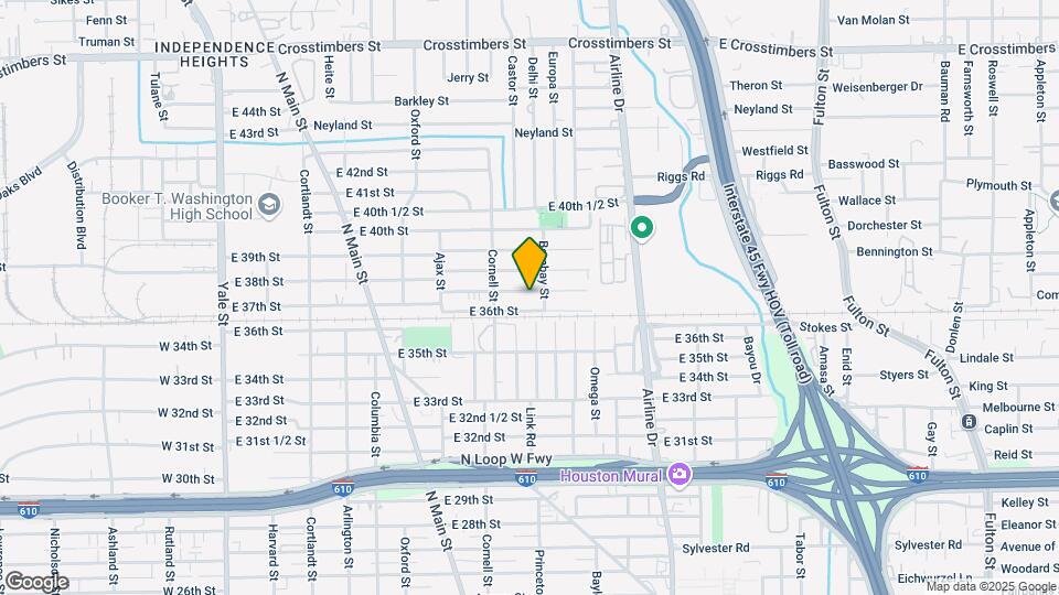 822 E 37th St Map and Location Details