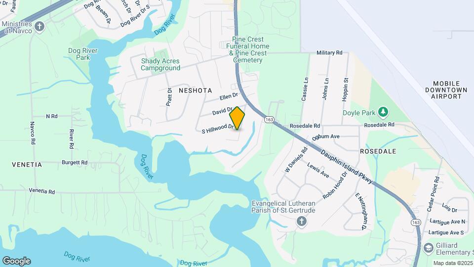 2404 Hillwood Dr E Map and Location Details
