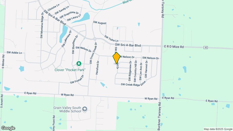 820 SW Meadowood Dr Map and Location Details