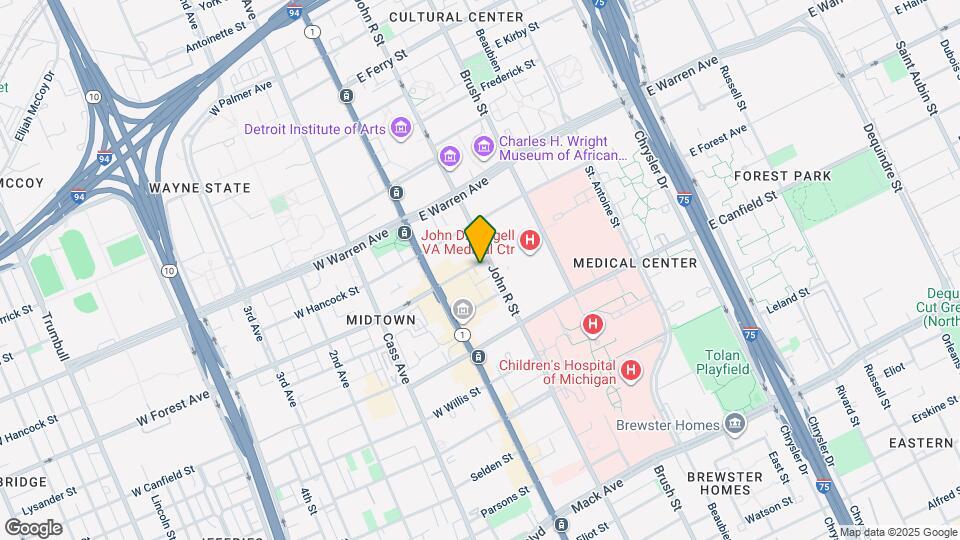 92 E Forest Ave Mapa y Detalles de la Ubicación