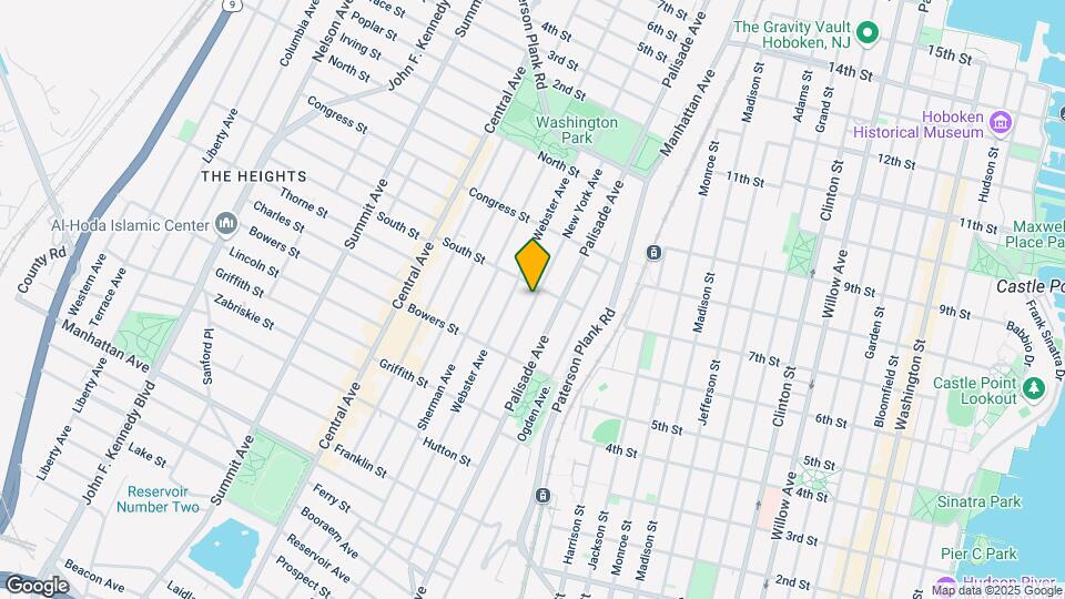 335 New York Ave, Unit B Map and Location Details