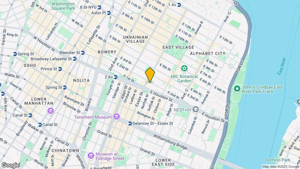 155 E 2nd St Mapa y Detalles de la Ubicación