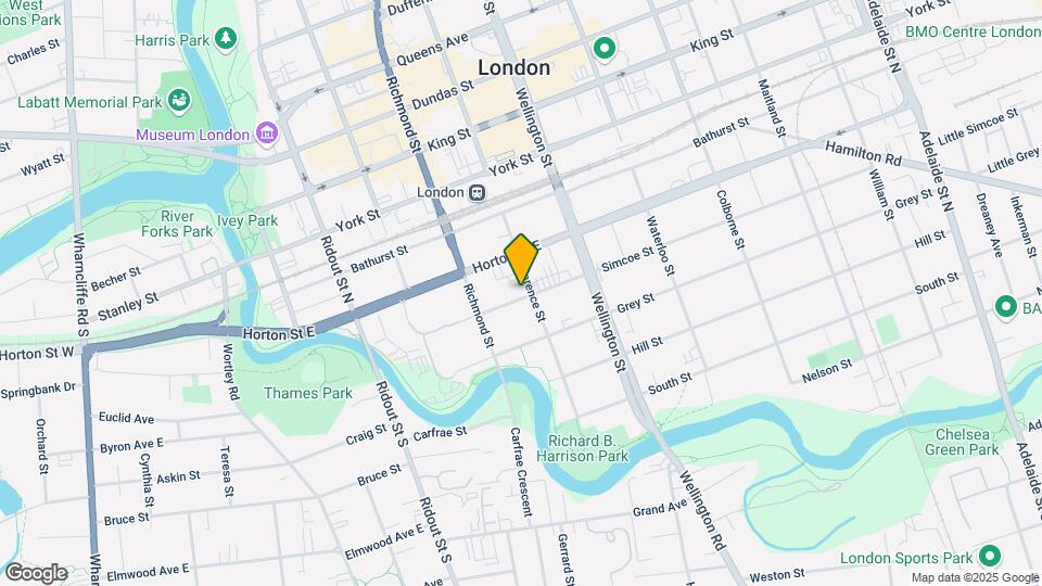 210 Simcoe St Map and Location Details
