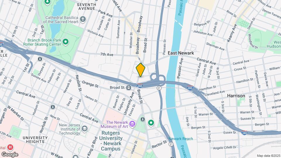 392 Broad St, Unit 2 Map and Location Details